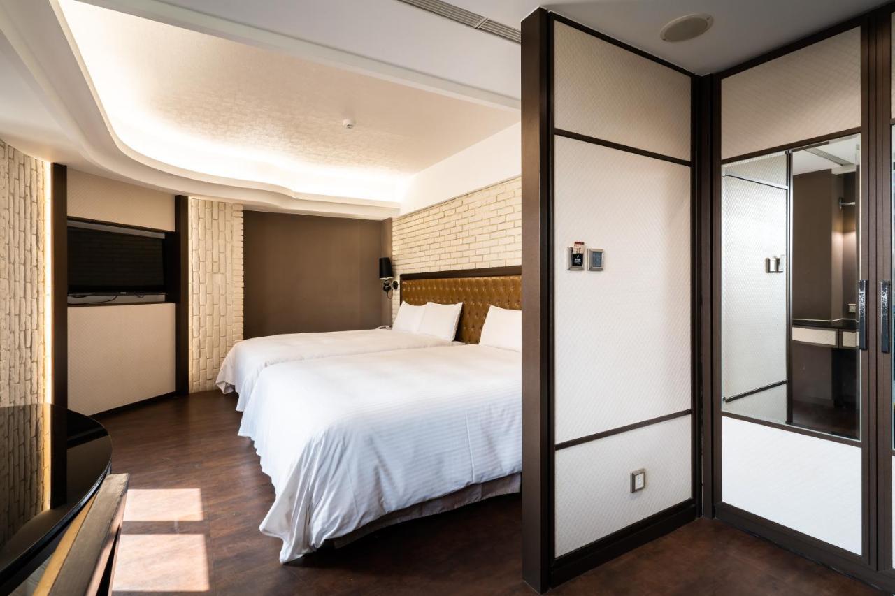 The Cloud Hotel Kaohsiung Exterior photo
